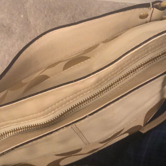 Coach Purse - Picture 4 of 5